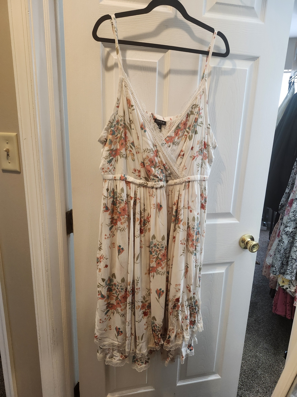 Torrid Boho Floral Lace-Trim Sundress in White with Peach & Green, Torrid 3 = 3X